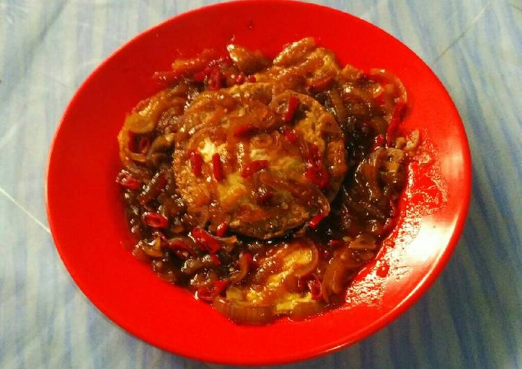  Resep Telur Ceplok Saus  ala Enyot oleh Yudhie Enyot Cookpad