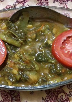 A picture of Khichyo Saag.