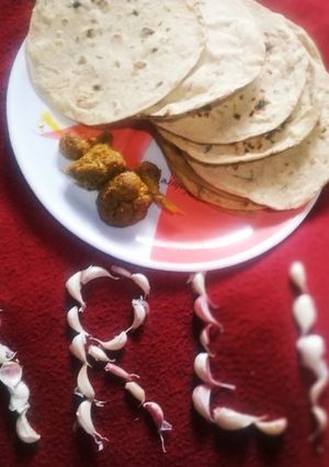 A picture of Garlic wheat flour chapati.