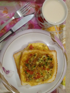 A picture of Cheese Bread Omelette.