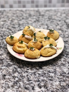 Una foto de Pate au choux (masa bomba) para profiteroles y eclairs