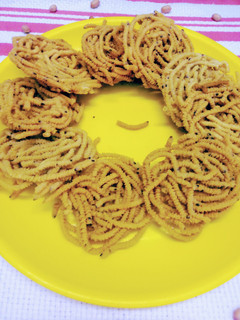 சாமை முறுக்கு (Saamai murukku recipe in tamil) செய்முறை முக்கிய புகைப்படம்