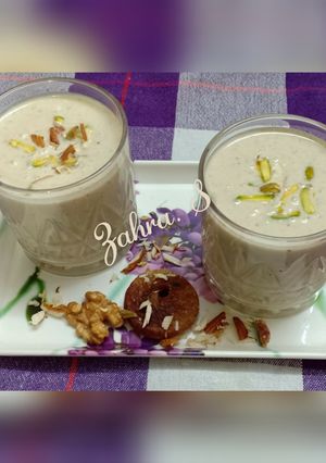A picture of Dry fruit smoothie.
