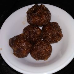 A picture of Apple anjer laddo.