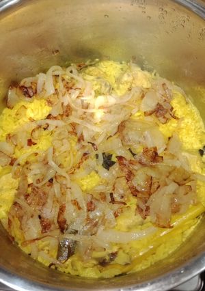 Foto resep Nasi kuning. Magic pot/panci by. Me