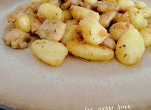 Una foto de Gnocchi con Pollo al Curry