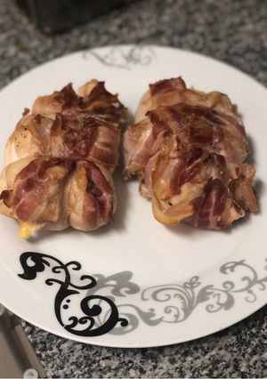 Una foto de Pechugas rellenas envueltas en panceta