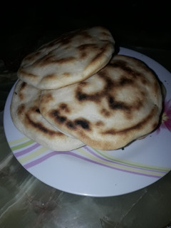 Una foto de Pan pita sin gluten en sartén