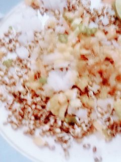 अंकुरित मूंग का सलाद (Sprouted Moong Salad recipe in Hindi) रेसिपी मुख्य फोटो