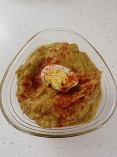 Una foto de Paté de tagarninas esparragas con huevo de codorniz