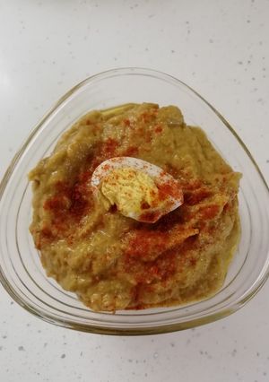 Una foto de Paté de tagarninas esparragas con huevo de codorniz