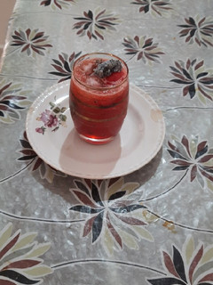 તરબૂચ નુ શરબત (Watermelon Sharbat Recipe In Gujarati) રેસીપી મુખ્ય ફોટો