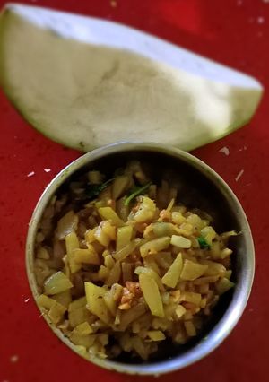 বড়ি দিয়ে লাউ ভাজি (bori diye aloo bhaji recipein Bengali) রেসিপির প্রধান ছবি