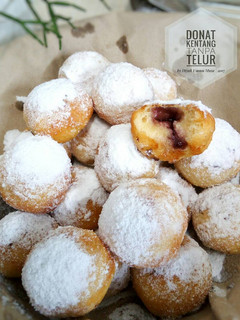 Foto resep Bola Donat Kentang Eggless Empuk Isi Blueberry Jam