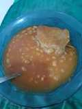 Frijoles blancos con chuleta