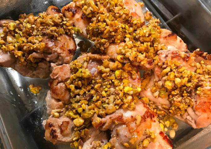 Chicken thighs with pistachio crust