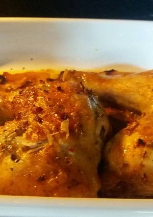 Una foto de Muslos de pollo enteros al horno