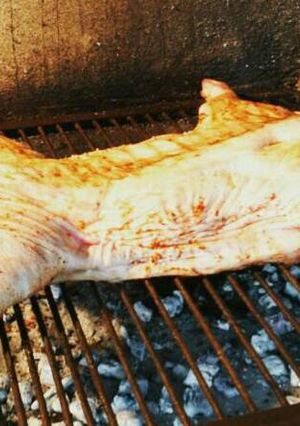 Una foto de Lechón a la parrilla