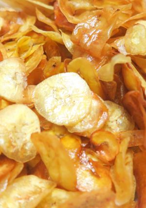 A picture of Homemade Crispy Plantain Chips.