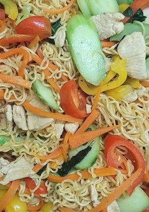 Hình của món Mì xào thập cẩm.