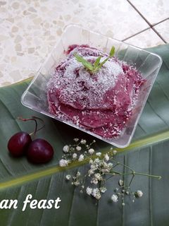 A picture of Banana and berry sorbet.