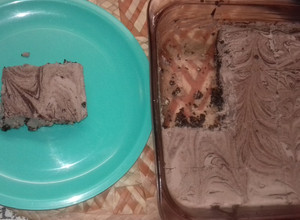Una foto de Pay de queso y galleta Oreo frío