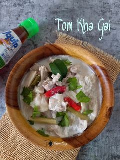 Foto resep Tom Kha Gai (Thai Coconut Chicken Soup)
