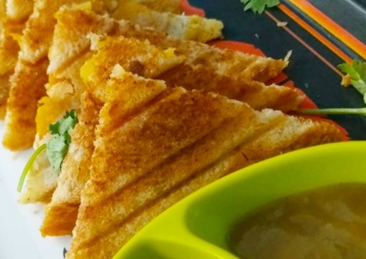 Recipe of Any-night-of-the-week Masala Potatoes Sandwich