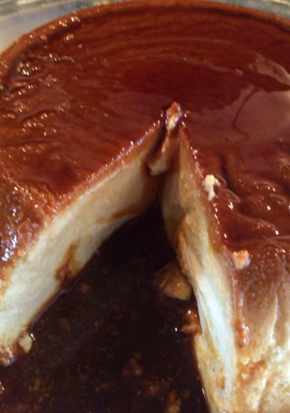 Una foto de Flan napolitano