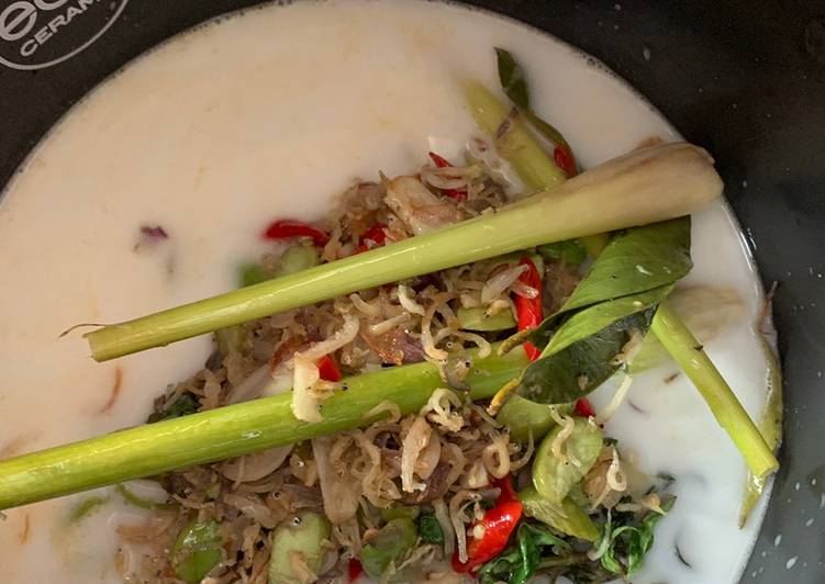 Nasi liwet teri pete