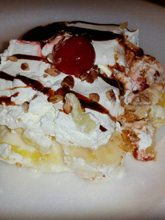 A picture of Banana Split Torte.