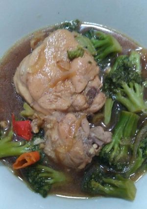 Foto resep Ayam Saos Tiram Brokoli