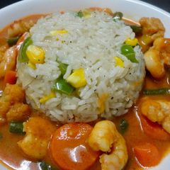 A picture of Shrimps in Thai Red Curry.