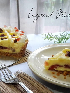 Foto resep Layered Strawberry Tart (No Bake)