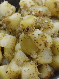 Una foto de Papas salteadas al Eneldo
