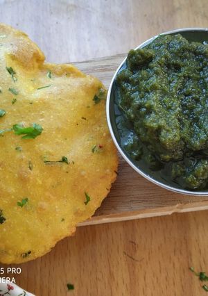 A picture of Aloo Masala Puri.
