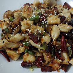 A picture of Chinese Stir Fry Spicy Chicken 辣炒雞丁.