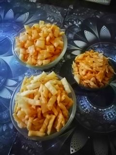 निमकी (मठरी) (Nimki (Mathri) recipe in hindi) रेसिपी मुख्य फोटो