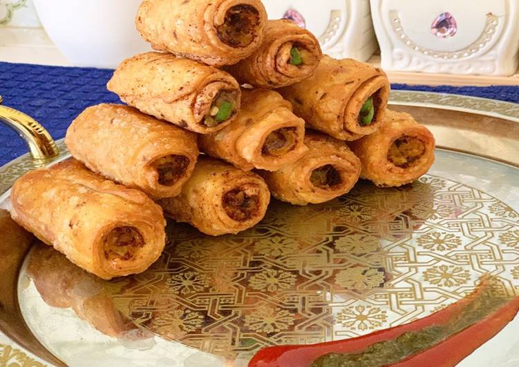 Steps to Prepare Award-winning Potato samosa roll