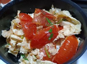 Hình của món Mì xào cà chua keto.