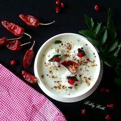 A picture of Dahi Rasgulla.