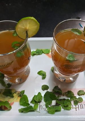 હર્બલ ઉકાળો (Herbal Ukalo Recipe In Gujarati) રેસીપી મુખ્ય ફોટો