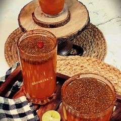 A picture of Orangtini.