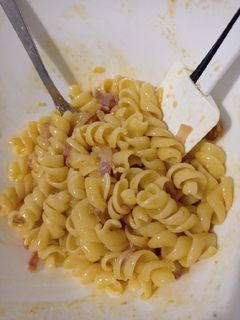 Una foto de Carbonara de toda la vida