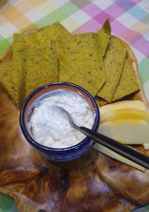 Una foto de Crackers de semillas y cúrcuma