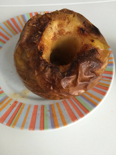 Una foto de Manzana asada (Microondas)