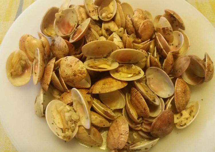 Almejas a la marinera