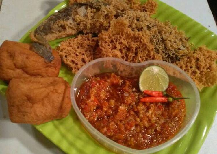 LeLe terbang kremes crispy ๐