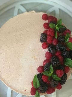 صورة لوصفة تشيز كيك التوت الاحمر 🍰