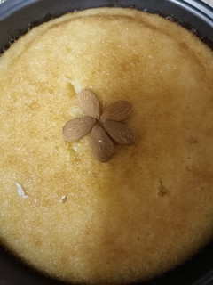 A picture of Coconut Cake.